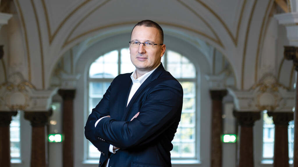 Magyar bankholding 02